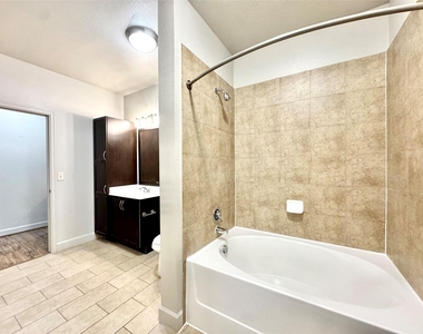 3333 Weslayan St Street - Photo Thumbnail 18