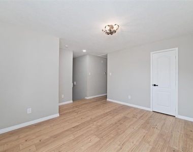 4007 Starbridge Pointe Lane - Photo Thumbnail 25