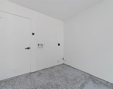 4007 Starbridge Pointe Lane - Photo Thumbnail 26
