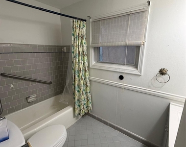 8602 Glenlea Street - Photo Thumbnail 7