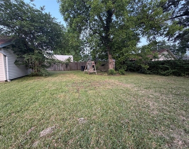 8602 Glenlea Street - Photo Thumbnail 9