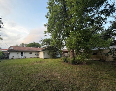 8602 Glenlea Street - Photo Thumbnail 10