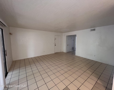3214 Tree Ridge Lane Ne - Photo Thumbnail 9