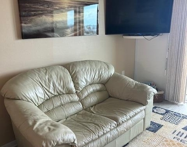 3060 N Atlantic Avenue - Photo Thumbnail 4