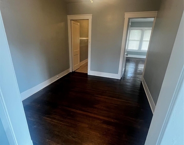 1711 W Main Street - Photo Thumbnail 5
