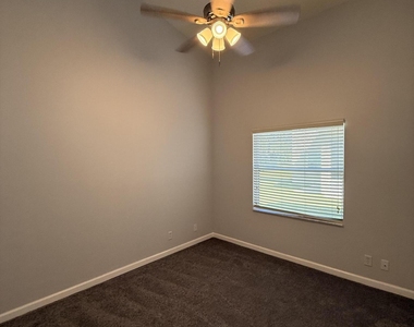 633 Nw Whitfield Way - Photo Thumbnail 11