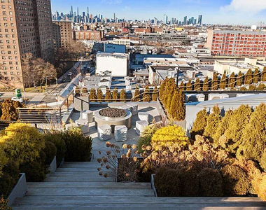 10 Montieth Street - Photo Thumbnail 2