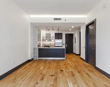 10 Montieth Street - Photo Thumbnail 1