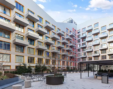 10 Montieth Street - Photo Thumbnail 3