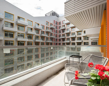 10 Montieth Street - Photo Thumbnail 2