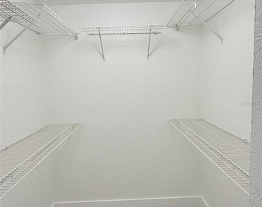 11409 8th Street N - Photo Thumbnail 15