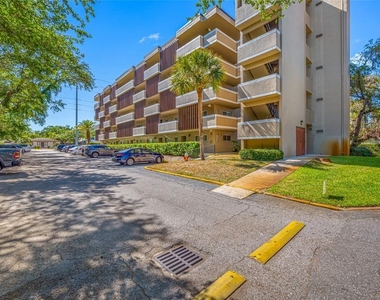 1243 S Martin Luther King Jr Avenue - Photo Thumbnail 1