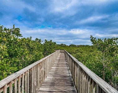 4323 Bayside Village Drive - Photo Thumbnail 20