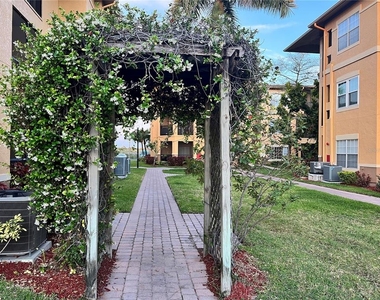4323 Bayside Village Drive - Photo Thumbnail 27