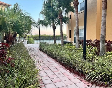 4323 Bayside Village Drive - Photo Thumbnail 28