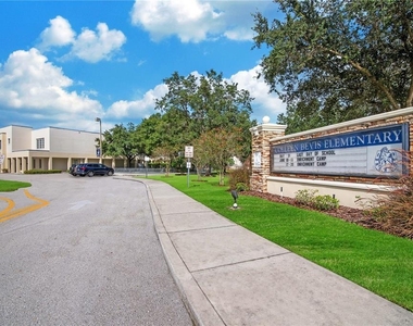 15807 Fishhawk Falls Drive - Photo Thumbnail 22