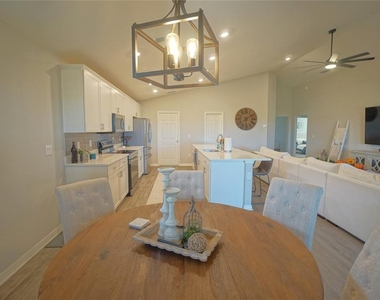 11943 Stone Pine Street - Photo Thumbnail 15