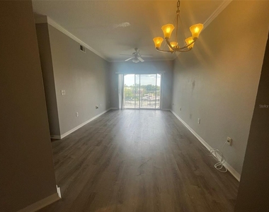501 Knights Run Avenue - Photo Thumbnail 6