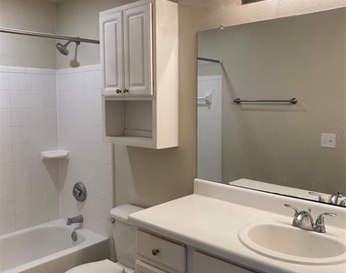 501 Knights Run Avenue - Photo Thumbnail 8
