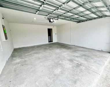 14664 Gallop Run Drive - Photo Thumbnail 23