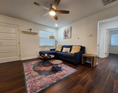 618 S Crest Ave - Photo Thumbnail 5