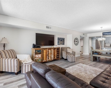 1460 Gulf Boulevard - Photo Thumbnail 18