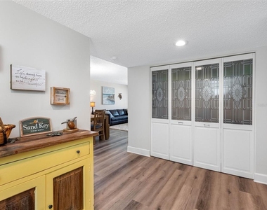 1460 Gulf Boulevard - Photo Thumbnail 4