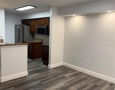 9481 Highland Oak Drive - Photo Thumbnail 27