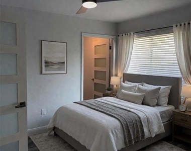 9481 Highland Oak Drive - Photo Thumbnail 37