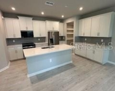 3490 Timber Crossing Avenue - Photo Thumbnail 4