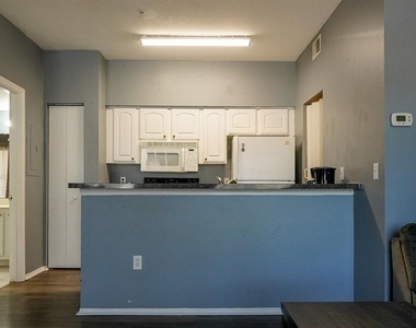 10764 70th Avenue - Photo Thumbnail 13