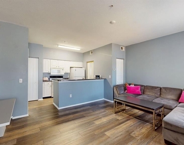 10764 70th Avenue - Photo Thumbnail 2