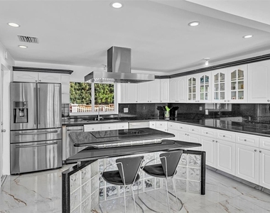 12904 Banyan Road - Photo Thumbnail 27