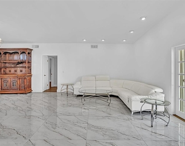 12904 Banyan Road - Photo Thumbnail 19
