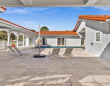 12904 Banyan Road - Photo Thumbnail 11
