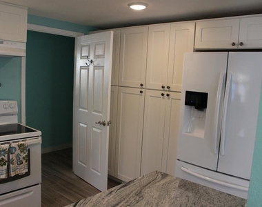 658 Roanoke Street - Photo Thumbnail 9