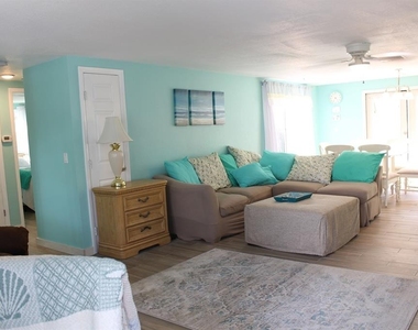 658 Roanoke Street - Photo Thumbnail 7