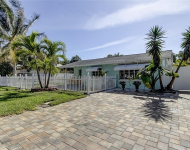 1907 2nd Street - Photo Thumbnail 6