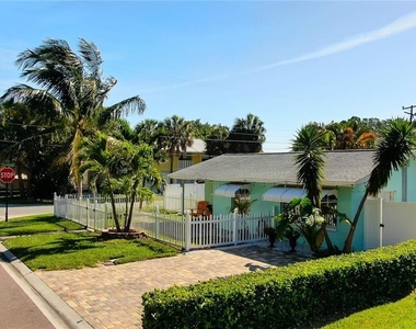 1907 2nd Street - Photo Thumbnail 34