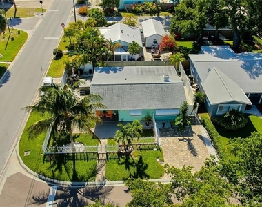 1907 2nd Street - Photo Thumbnail 35