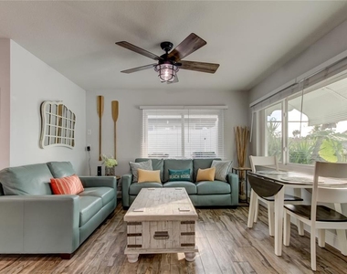 1907 2nd Street - Photo Thumbnail 2