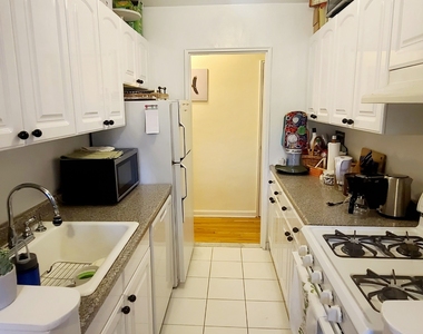 66-15 Thornton Place - Photo Thumbnail 10