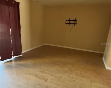 2777 N Poinciana Boulevard - Photo Thumbnail 16