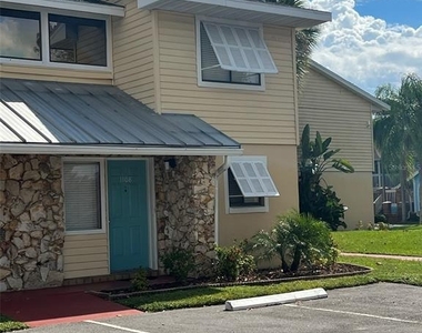 2777 N Poinciana Boulevard - Photo Thumbnail 2