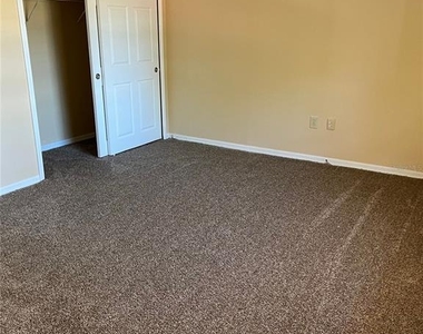 2777 N Poinciana Boulevard - Photo Thumbnail 19