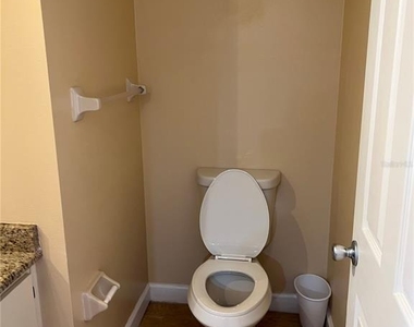 2777 N Poinciana Boulevard - Photo Thumbnail 14