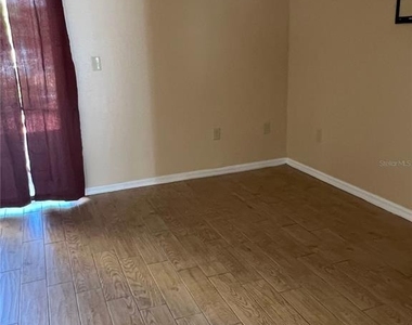 2777 N Poinciana Boulevard - Photo Thumbnail 13