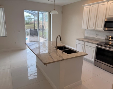 1112 Pine Ridge Drive - Photo Thumbnail 10