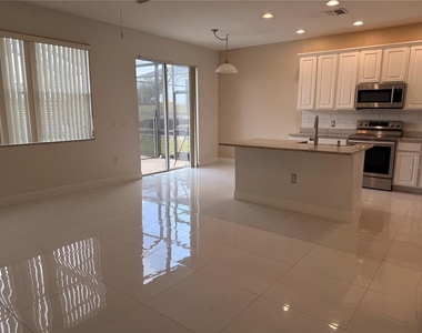 1112 Pine Ridge Drive - Photo Thumbnail 15