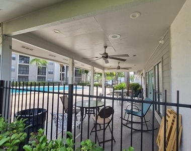 2031 Cascades Boulevard - Photo Thumbnail 19